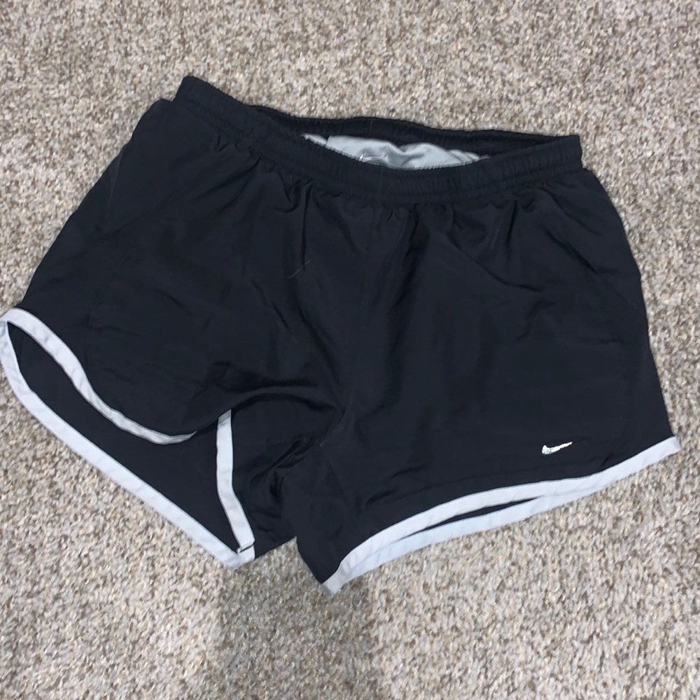 Nike loose workout shorts